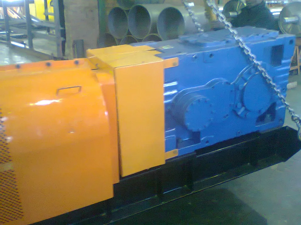 Conveyor and Engineering Equipment