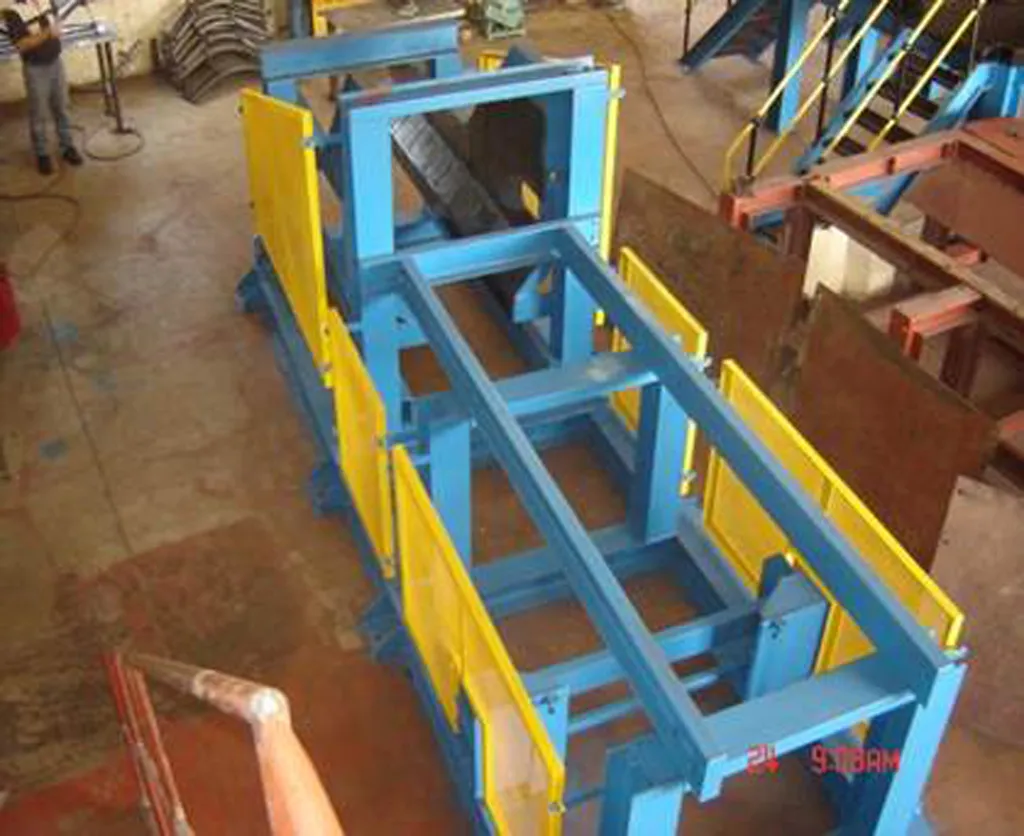 Conveyor and Engineering Equipment