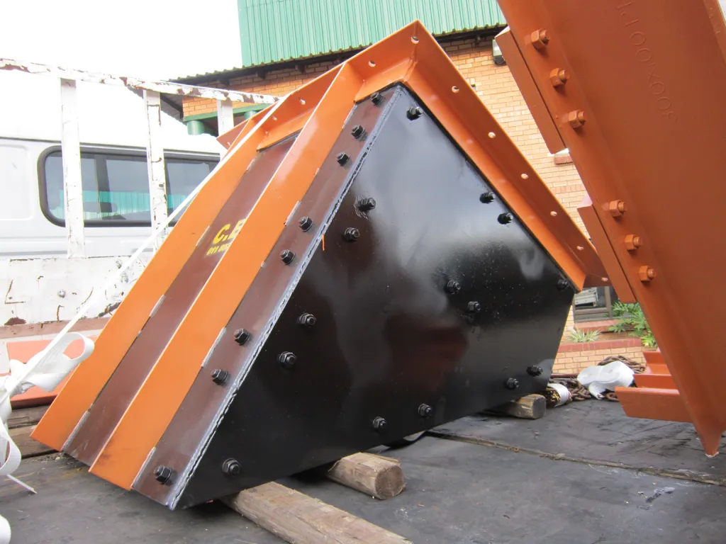 Conveyor and Engineering Equipment